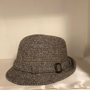 Dobbs herringbone wool hat, size 7 3/8